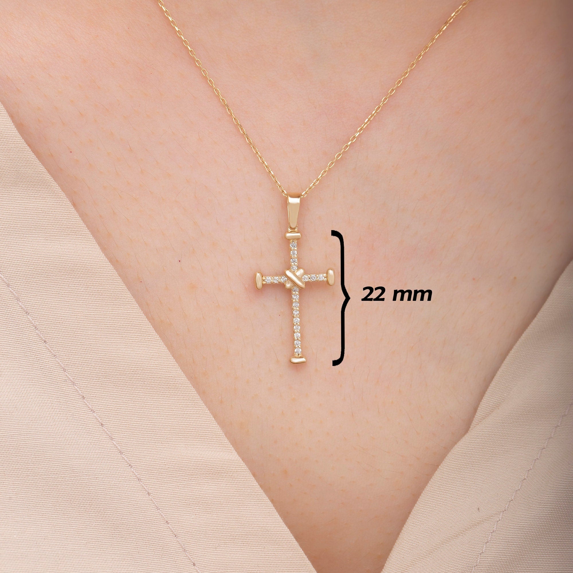 14K Gold Diamond Cross Necklace – Oravine