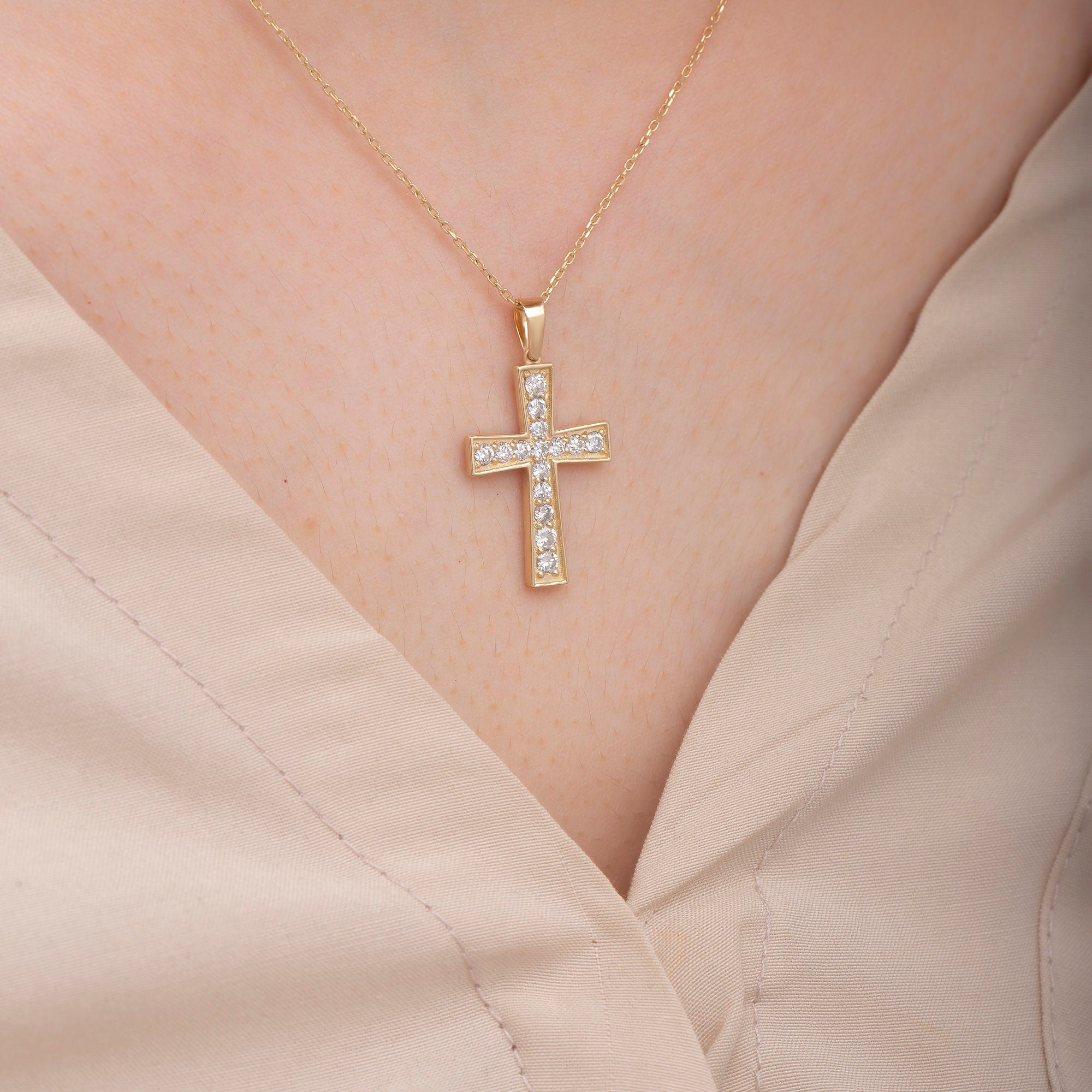14K Gold Diamond Cross Necklace – Ovelis