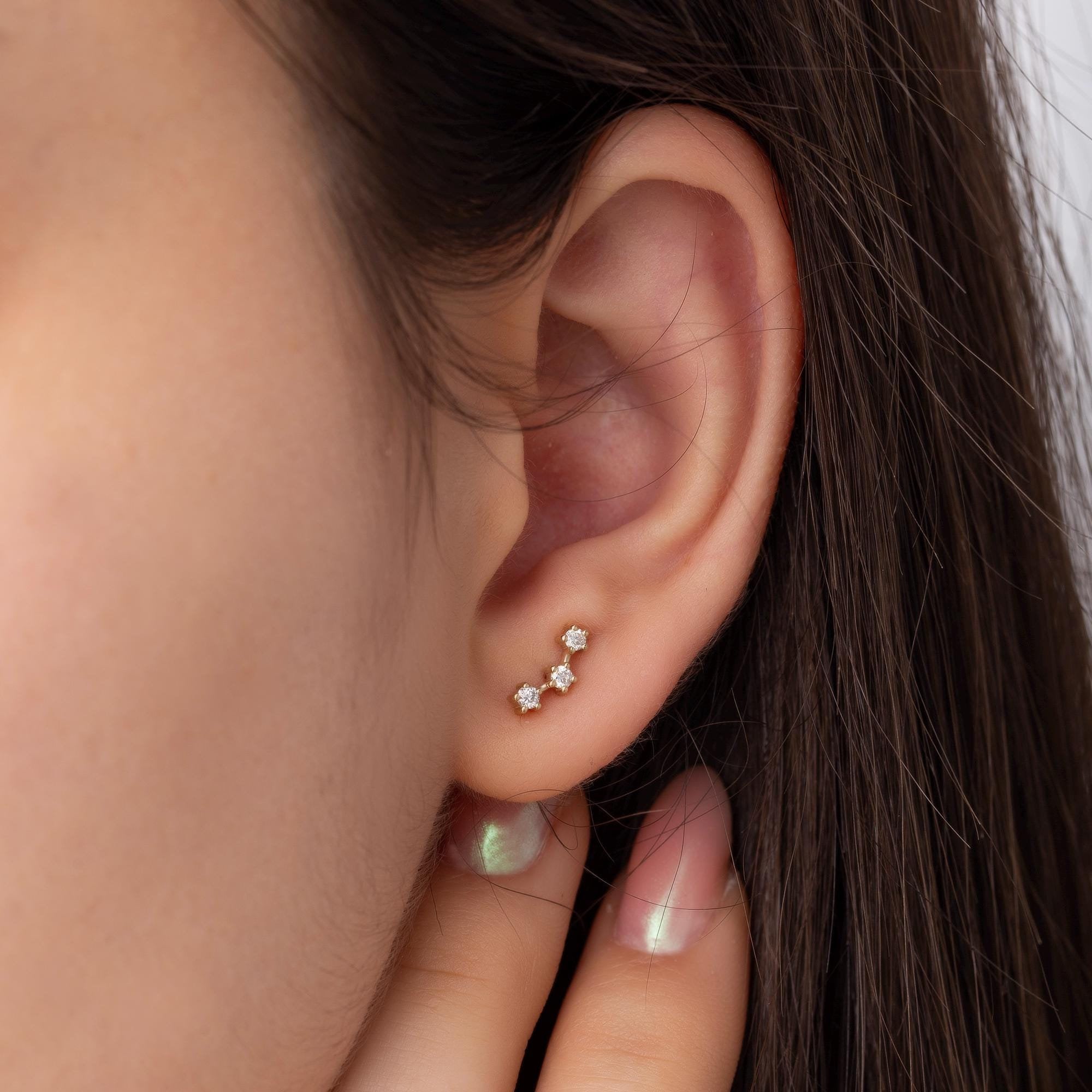 14K Gold Curved Diamond Stud Earrings – Serava