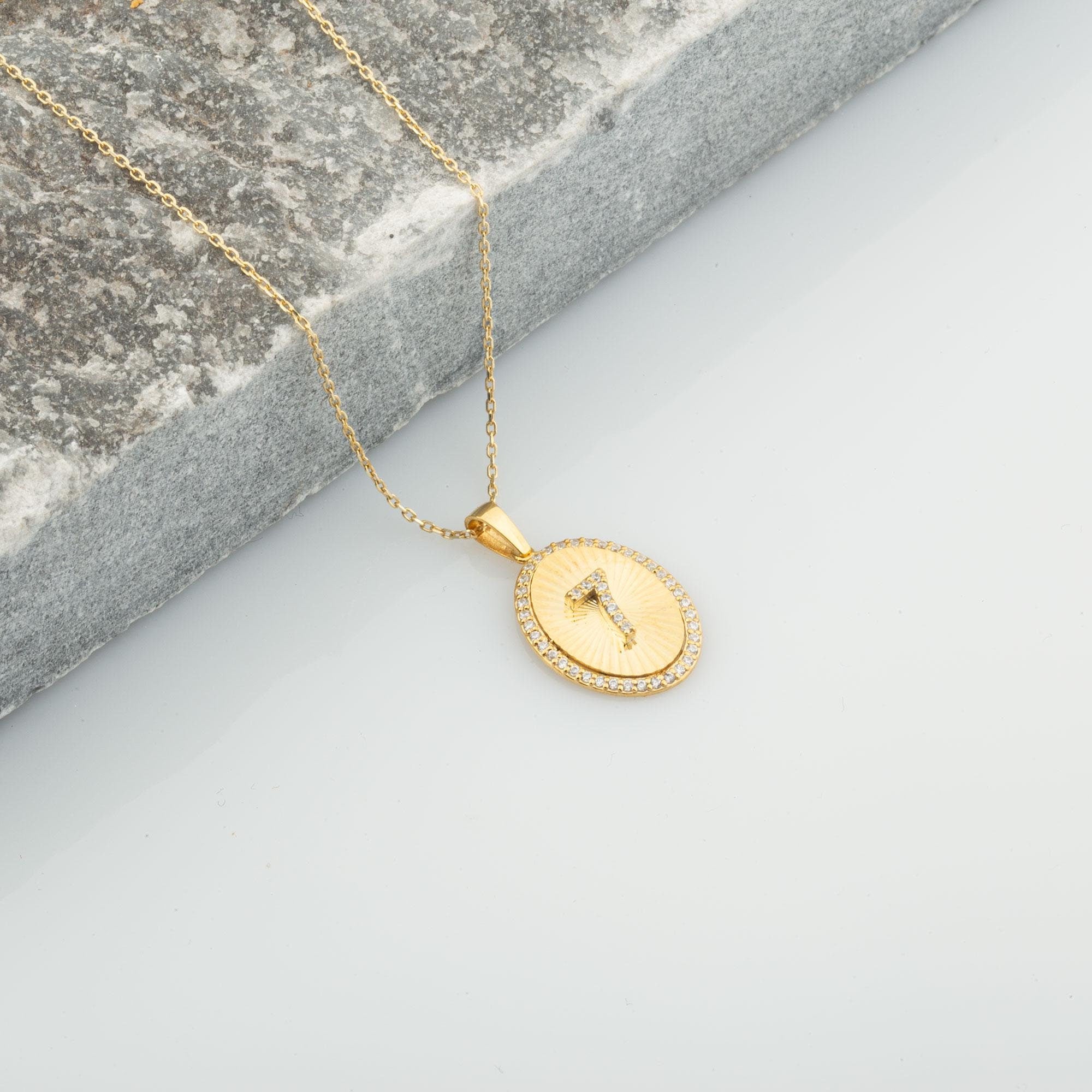 14K Gold Diamond Oval Initial Necklace – Signa