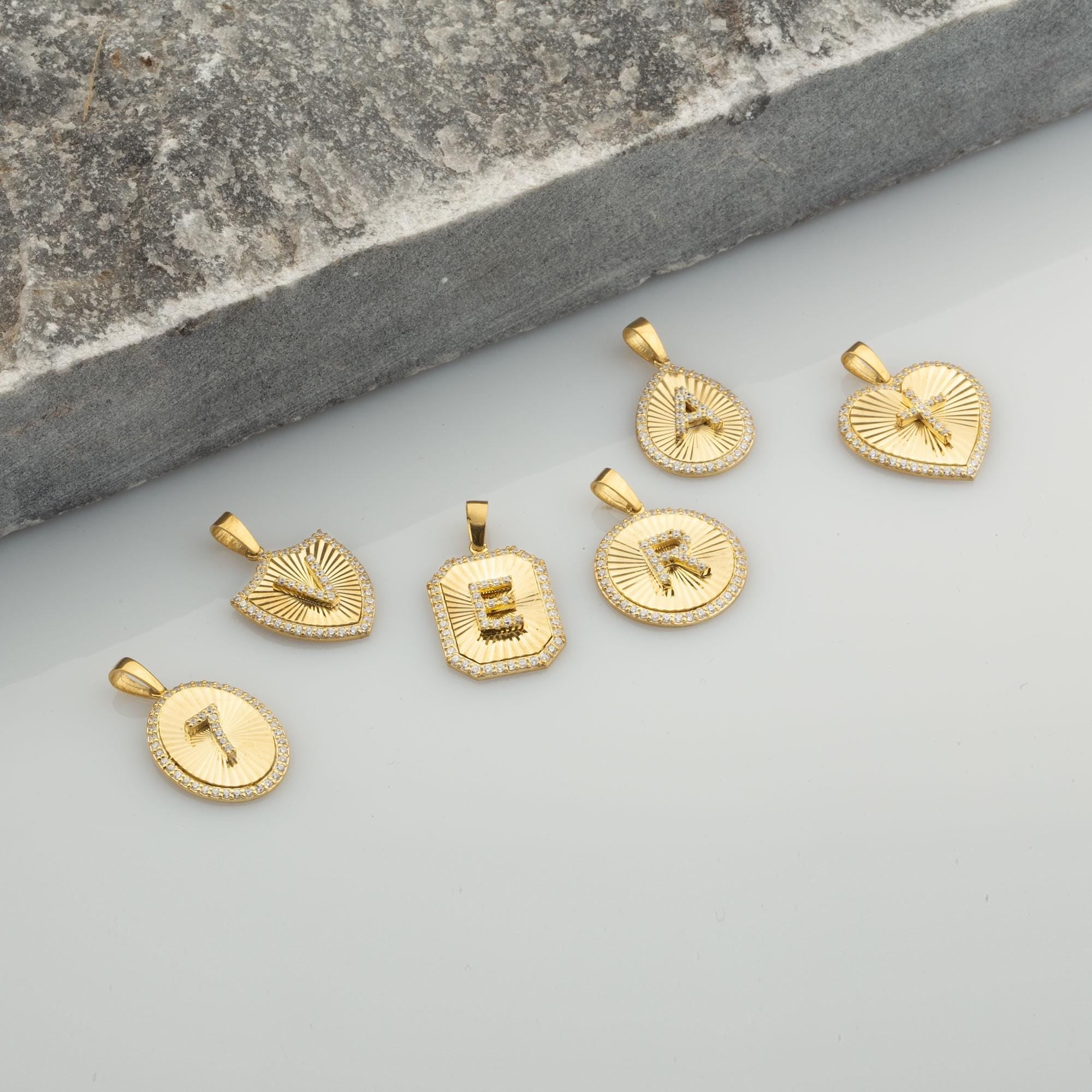 14K Gold Diamond Heart Initial Necklace – Signa