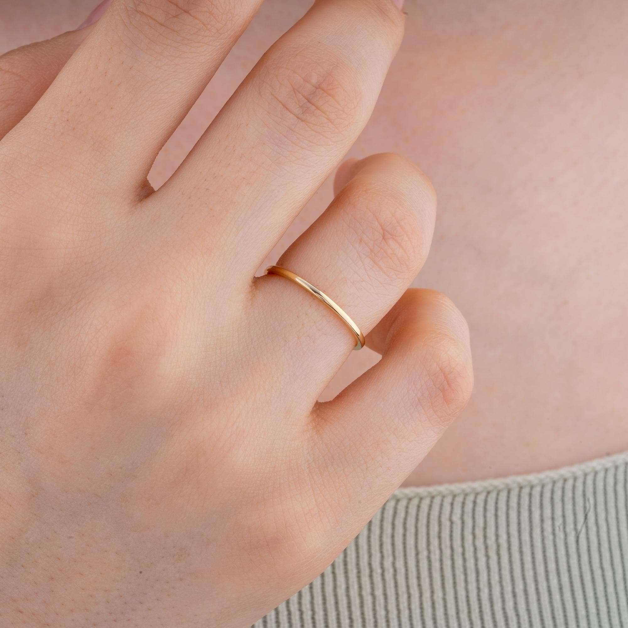 Lightweight 14K Gold Wedding Bands – Solid gold rings weighing 0.90 grams, available in yellow, rose, and white gold, perfect for daily wear and symbolizing commitment.
