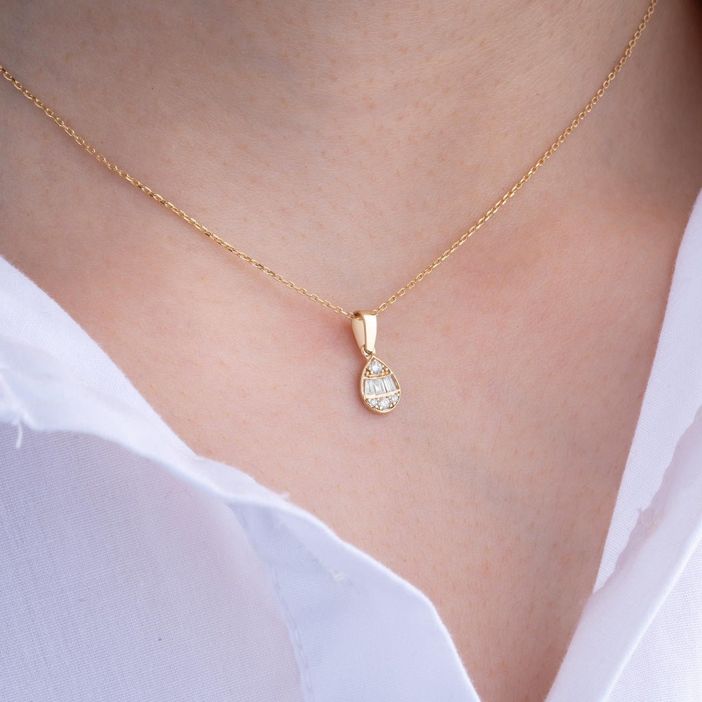 14K Gold Diamond Teardrop Necklace – Serava