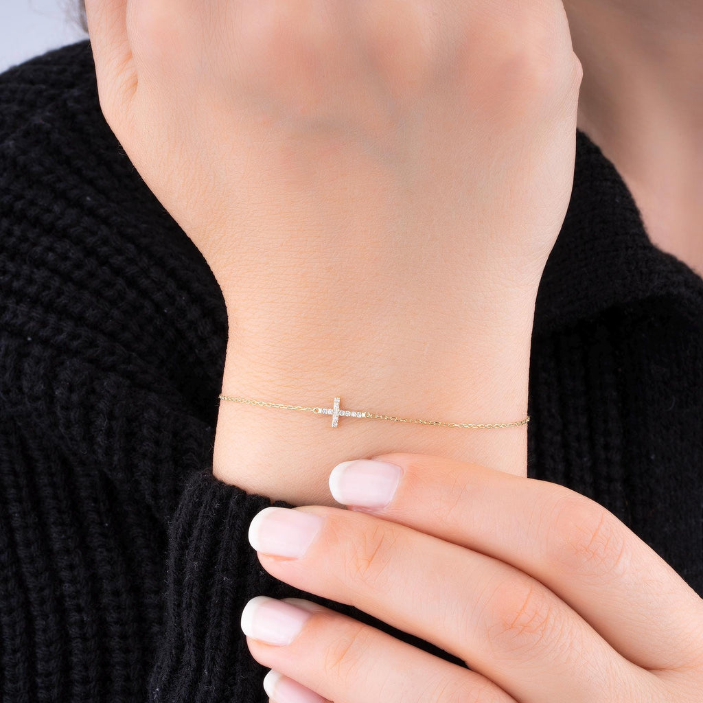 14K Gold Diamond Cross Bracelet – Divara