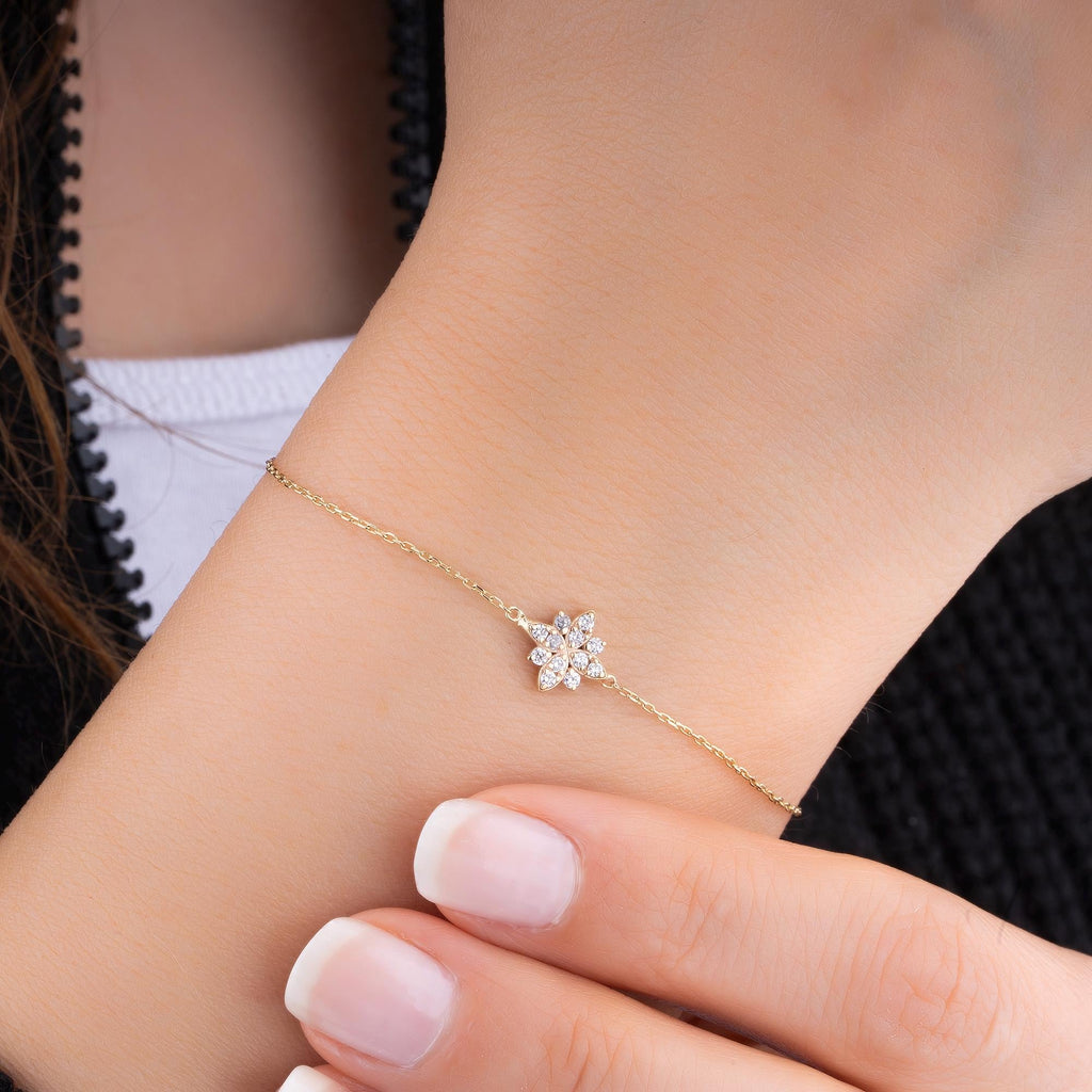 14K Gold Diamond Flower Bracelet – Mirabel