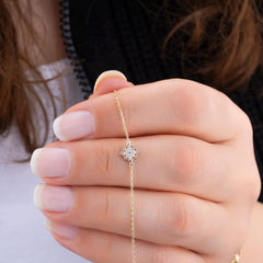 14K Gold Diamond Clover Bracelet / Dainty Gold Bracelet for Women / Lucky Clover Jewelry / Elegant Diamond Floral Bracelet / Gift for Her