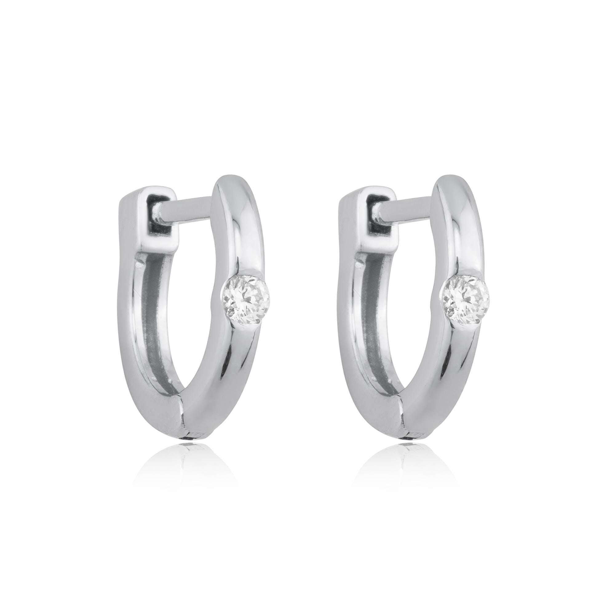14K White Gold Diamond Hoop Earrings – Classic and sophisticated white gold hoops with natural diamonds, radiating brilliance and modern elegance.