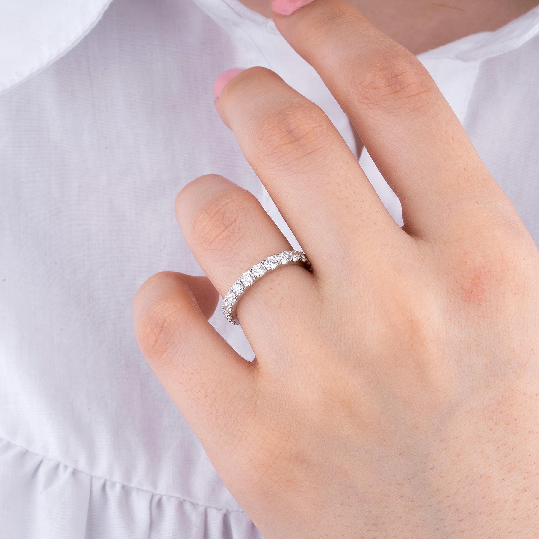 14K Gold Diamond Thin Eternity Band – Auralis