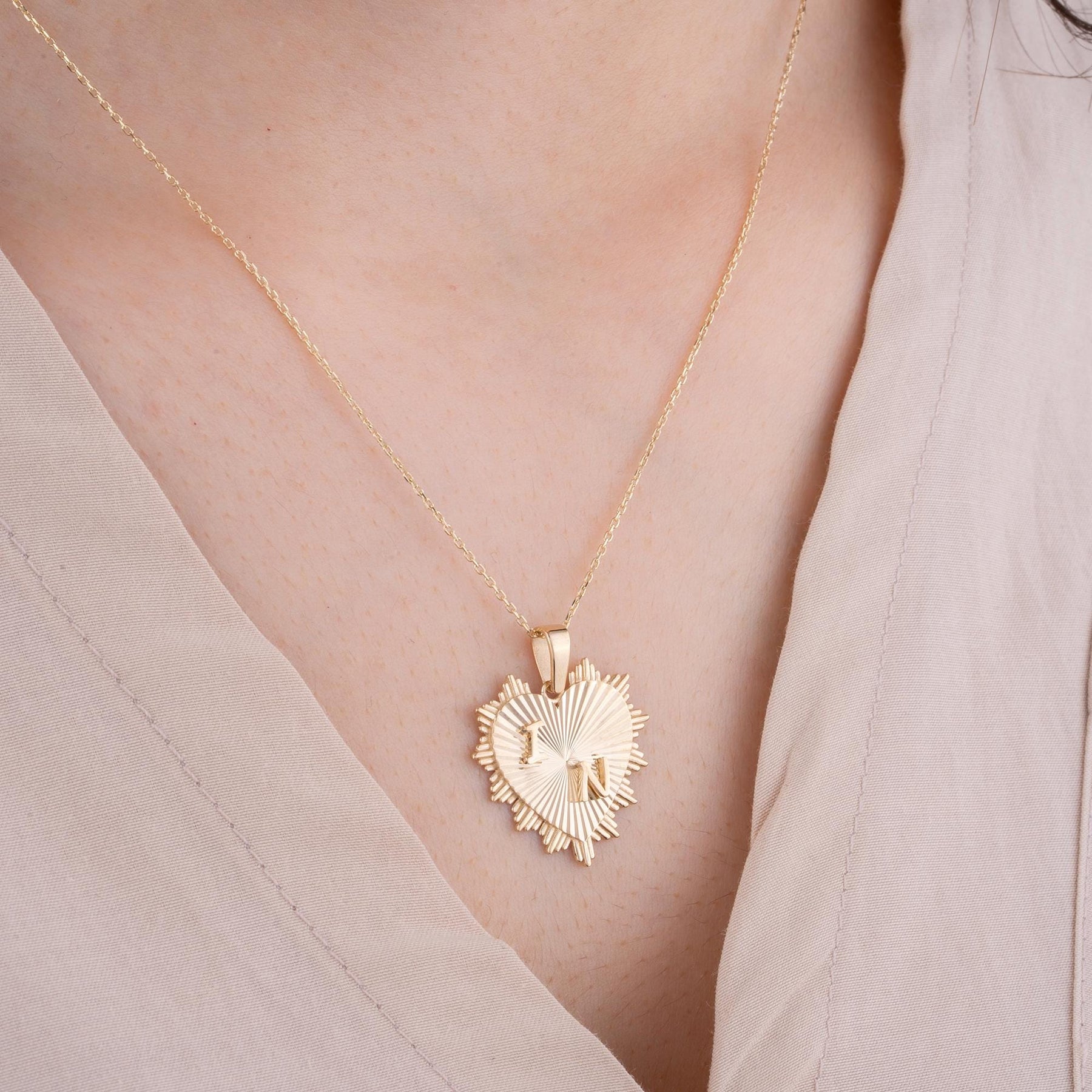 14 Ayar Altın Yivli Kalp Baş Harfli Kolye – Serenade