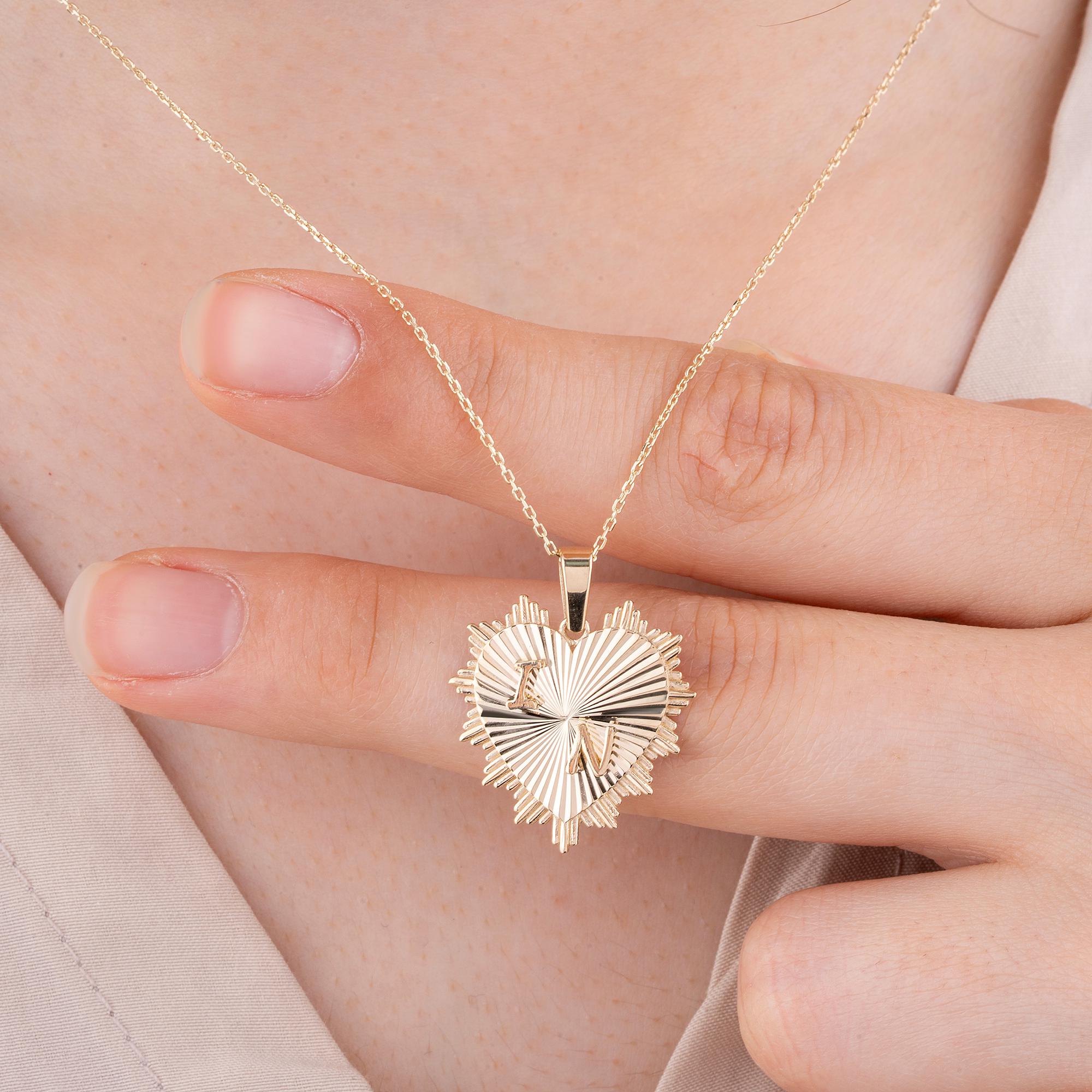 14K Gold Fluted Heart Initial Necklace – Serenade