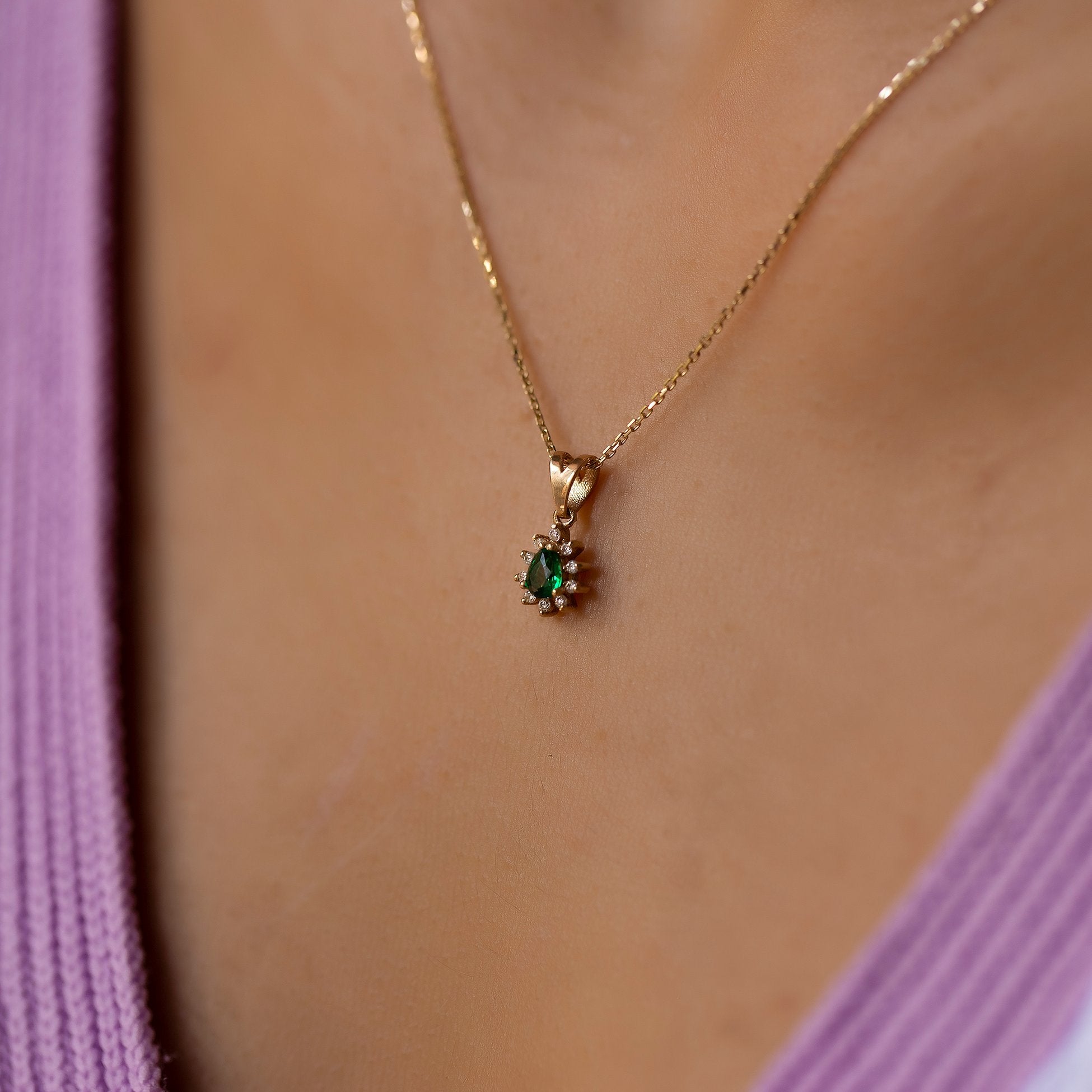 14K Gold Diamond Drop Cut Emerald Necklace