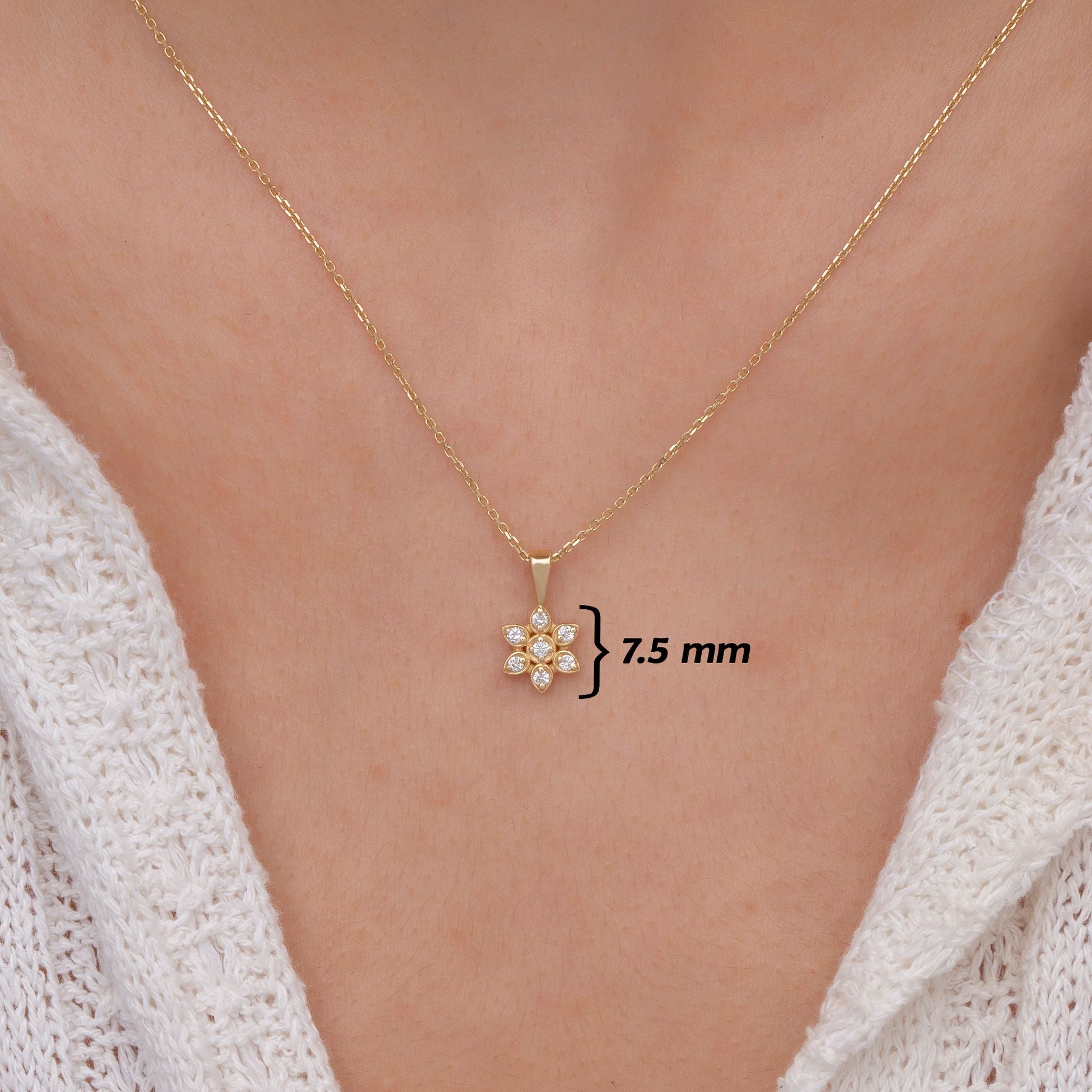 14K Gold Diamond Flower Necklace