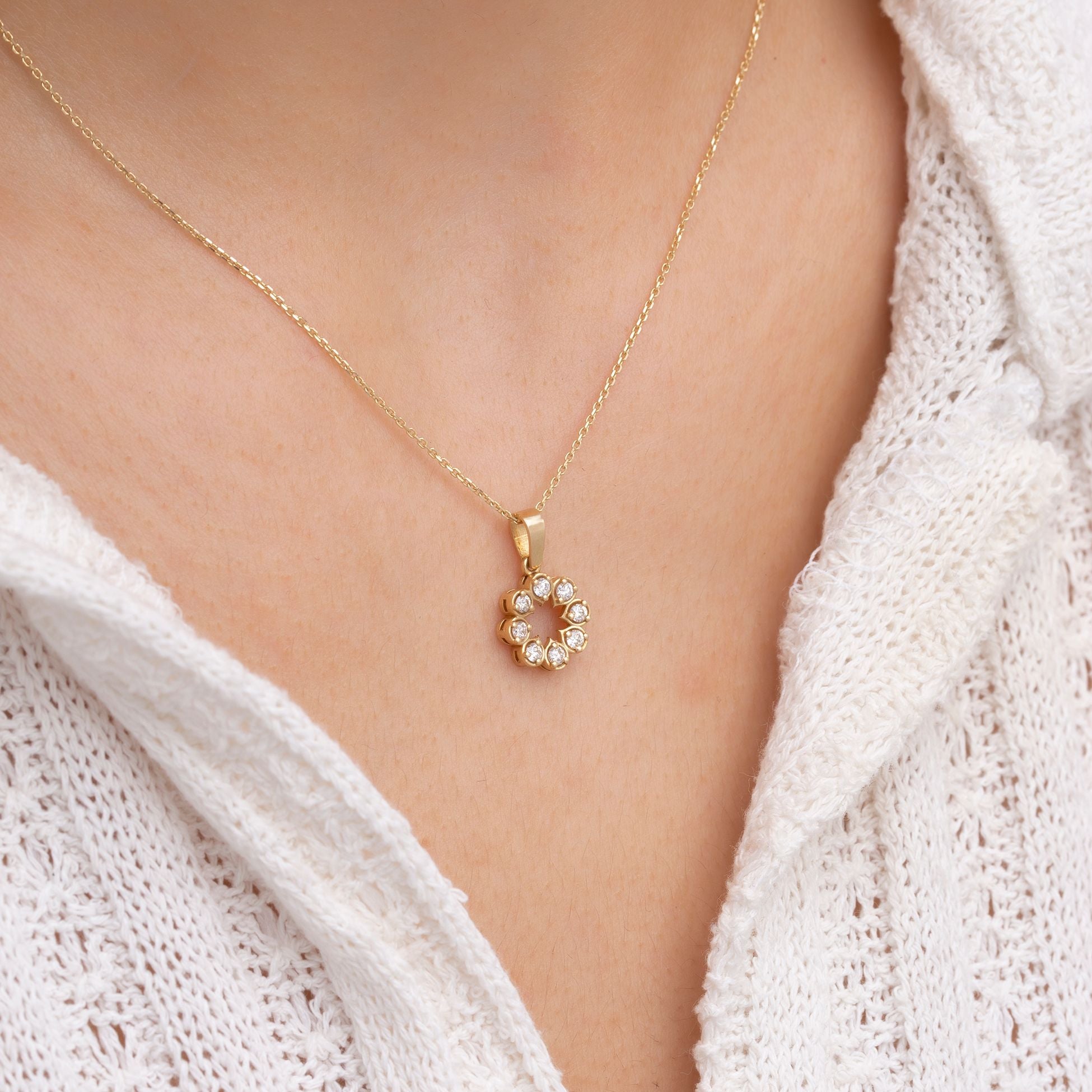 14K Gold Diamond Flower Necklace