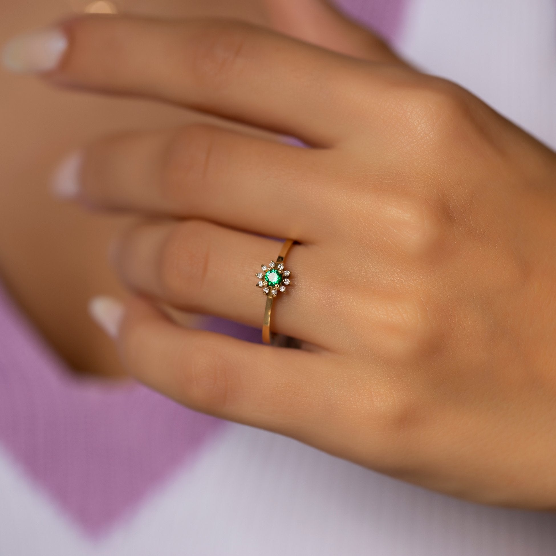 14K Gold Diamond Round Cut Emerald Ring