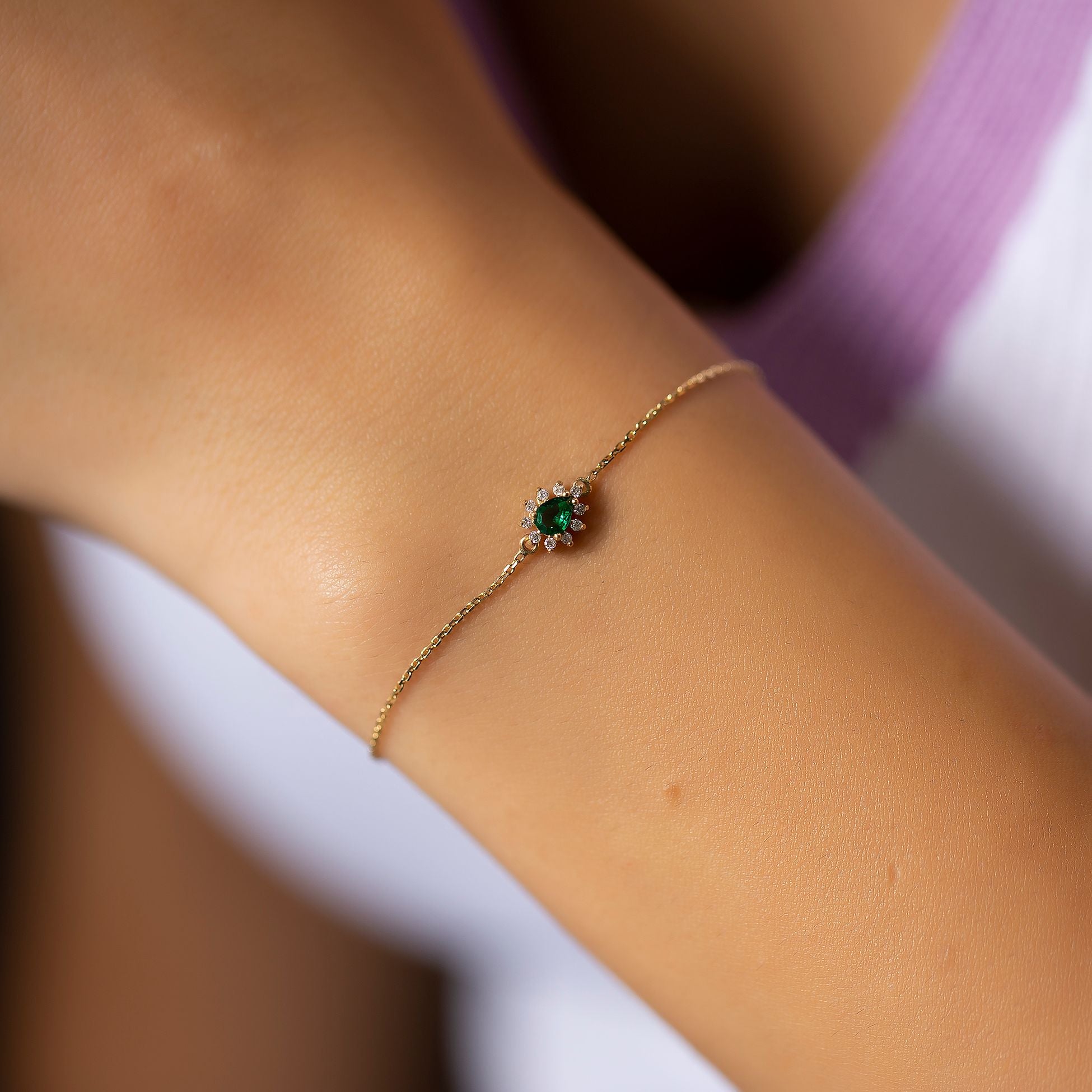 14K Gold Diamond Drop Cut Emerald Bracelet