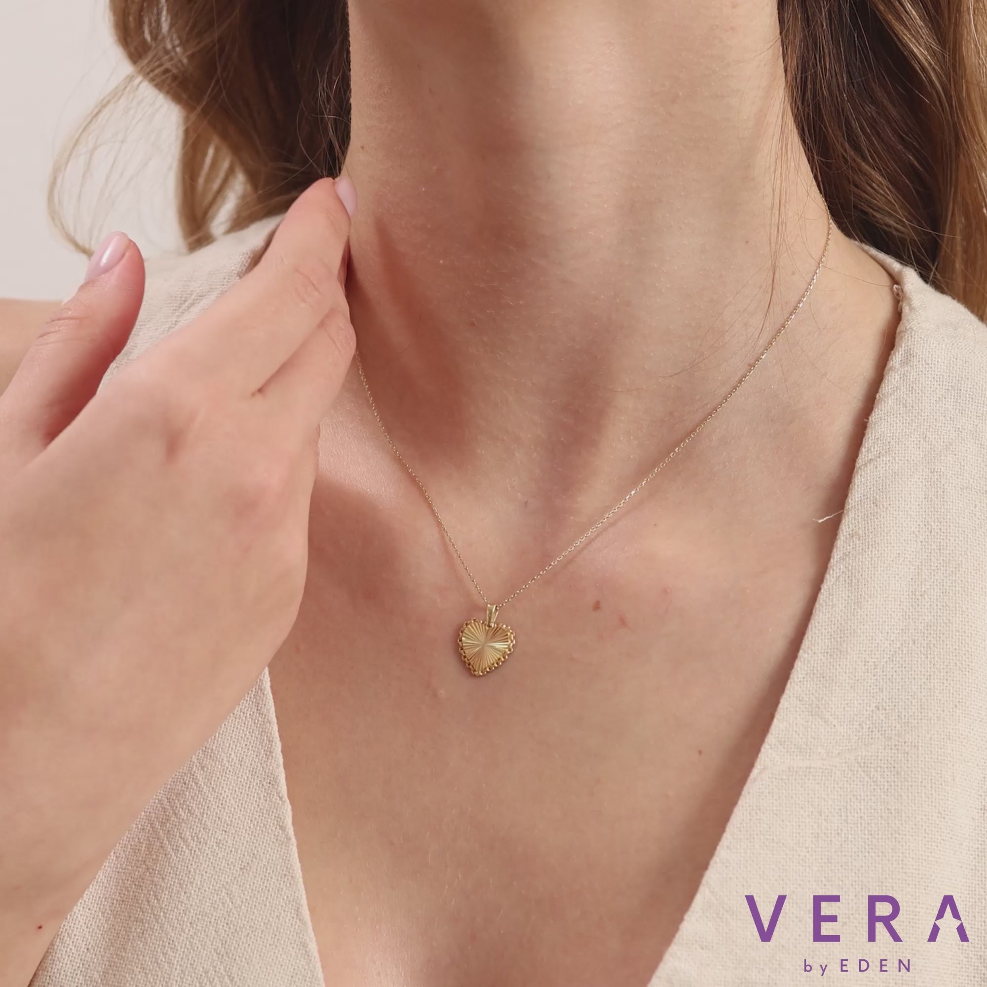 14K Gold Fluted Heart Necklace – Linka