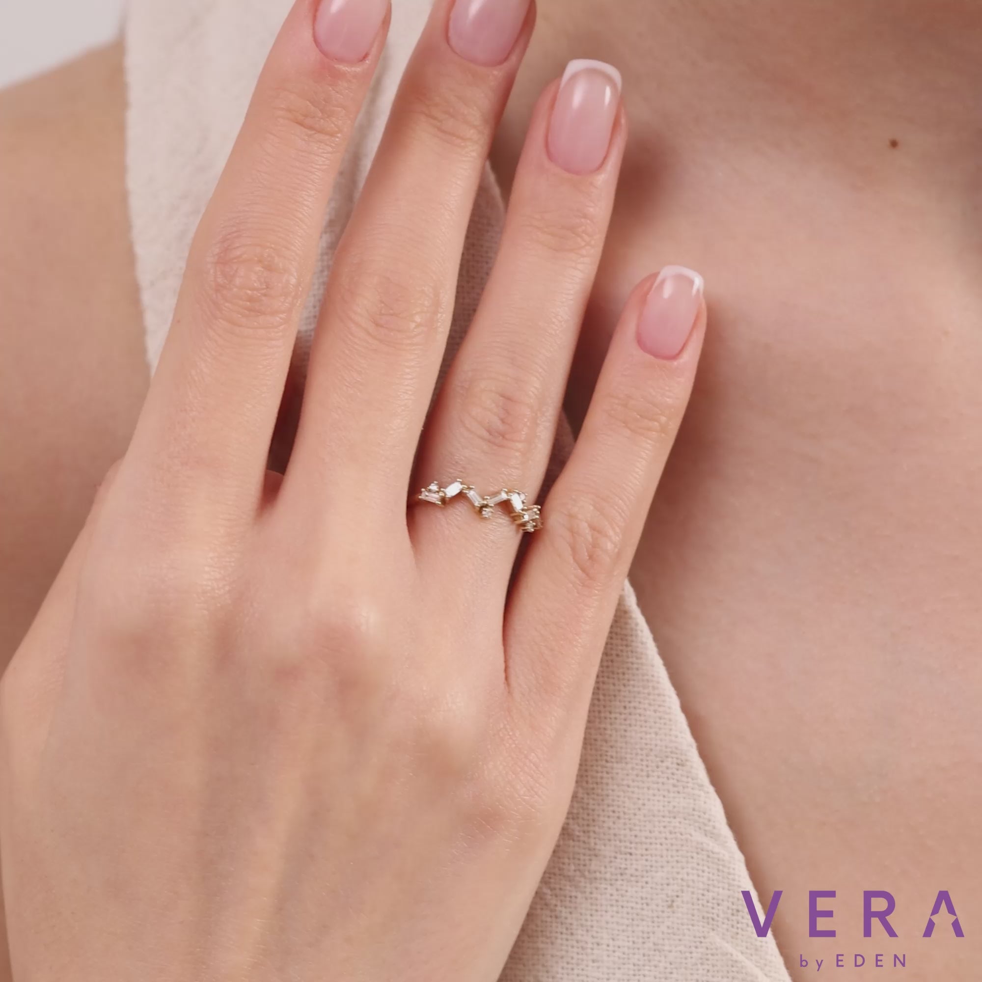 14K Gold Baguette Diamond Ring – Cylena