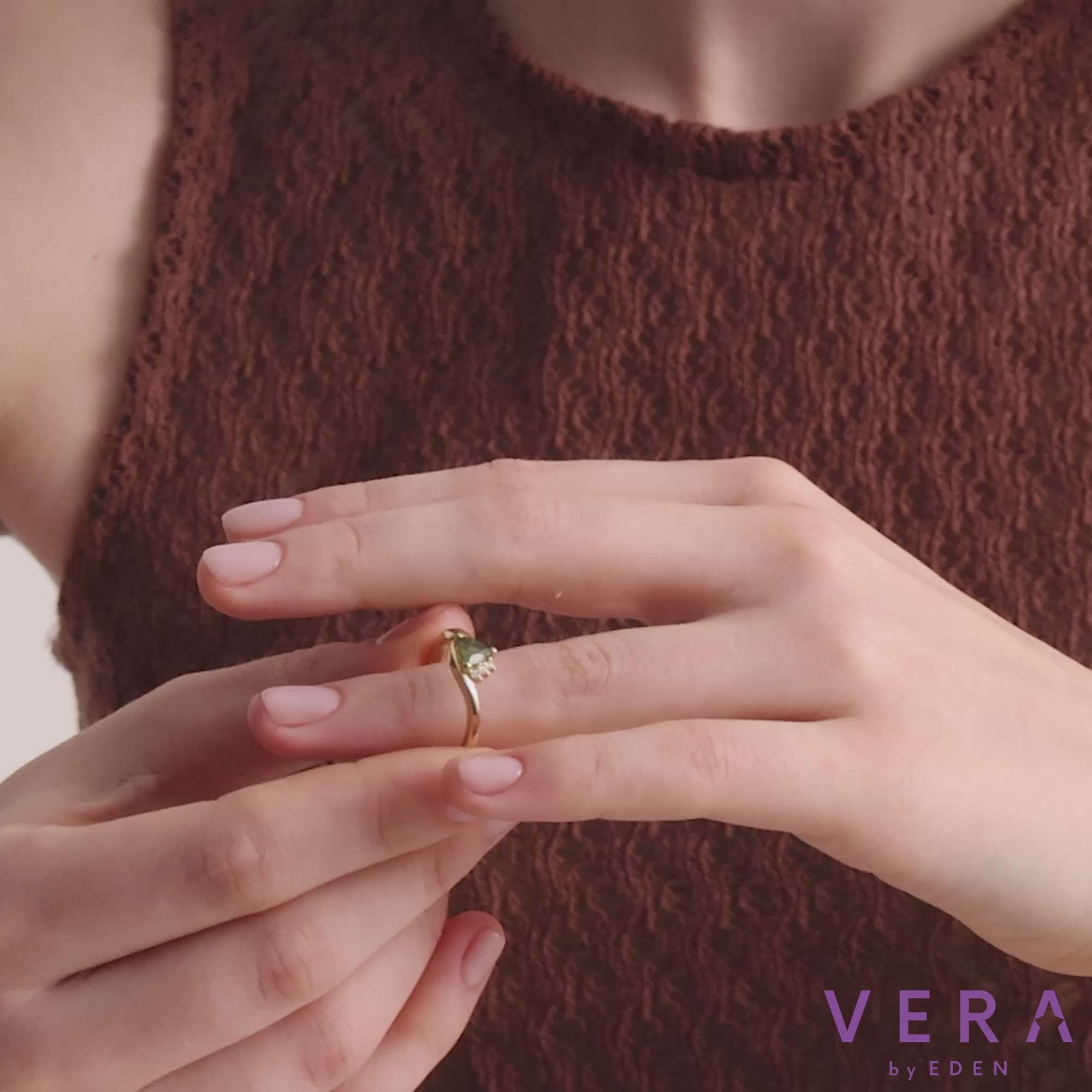 14K Solid Gold Trillion Cut Peridot & Natural Diamond Engagement Ring – Sorev