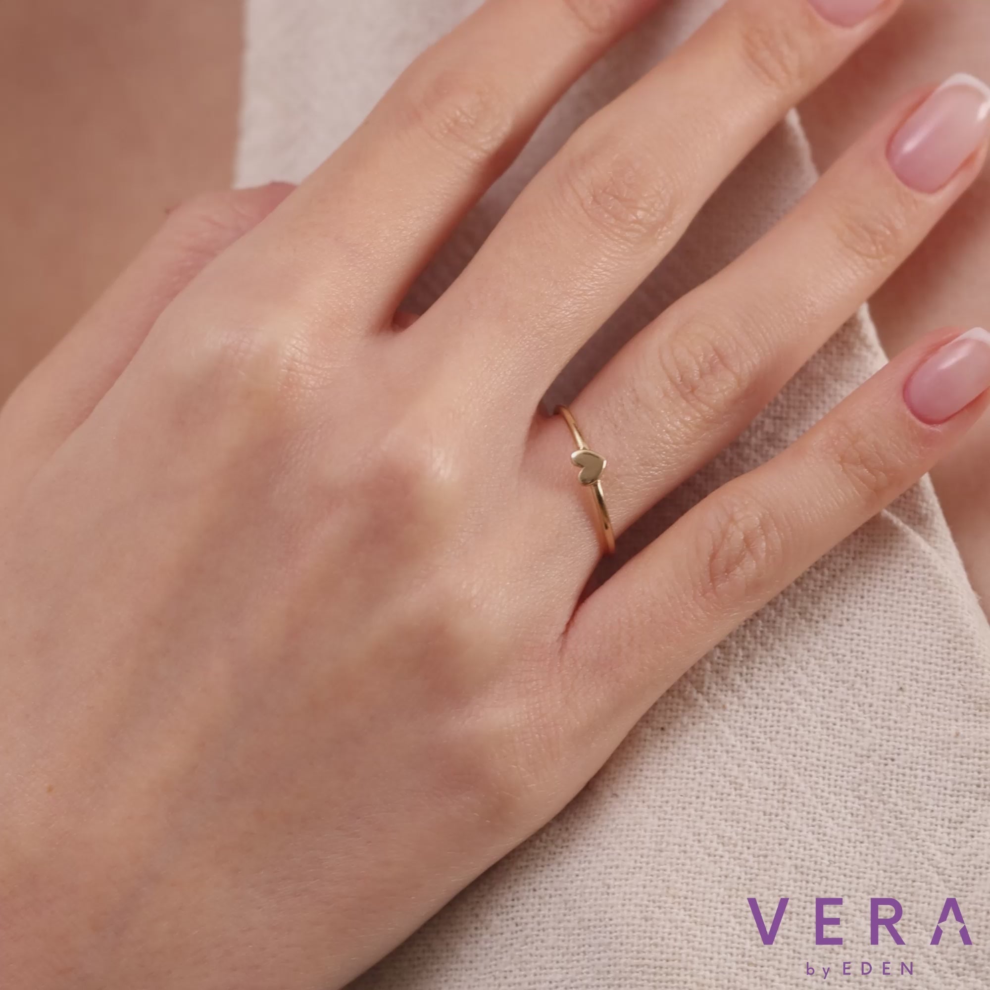 14 Ayar Altın Kalp Yüzük | Kadınlar İçin Minimalist Zarif Altın Bant | Sade Altın Kalp Yüzük | Kadınlar İçin Şık Günlük Altın Takı Hediyesi