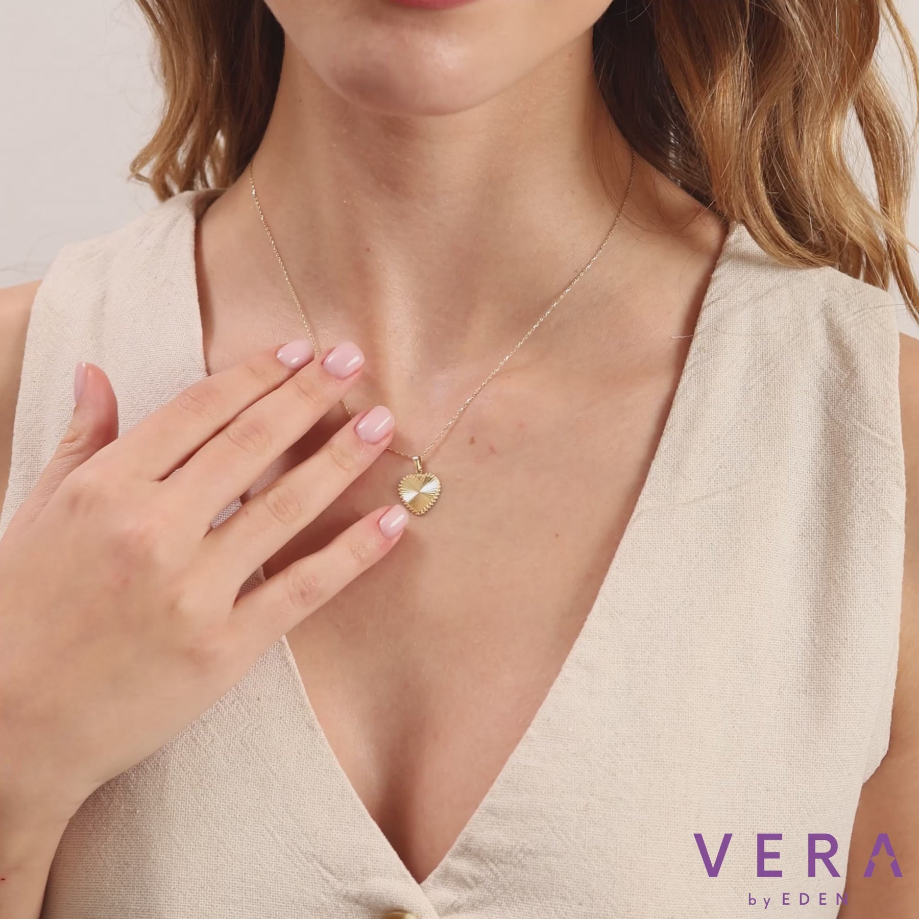 14K Gold Fluted Heart Necklace – Olea