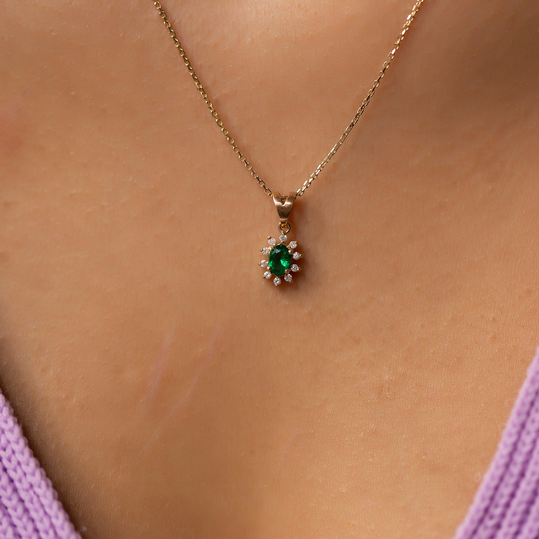14K Gold Emerald & Diamond Oval Necklace – Astra