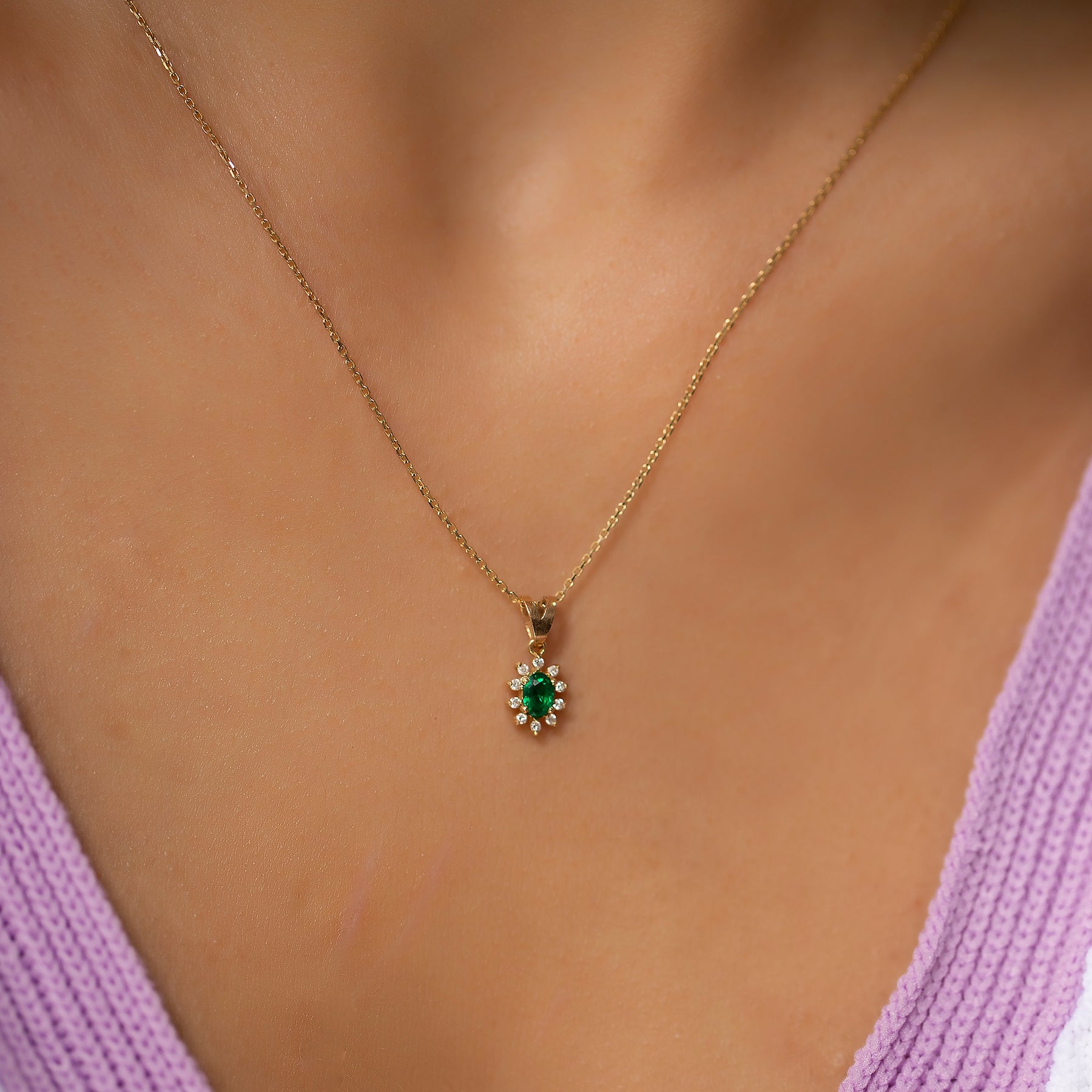 14K Gold Emerald & Diamond Oval Necklace – Astra
