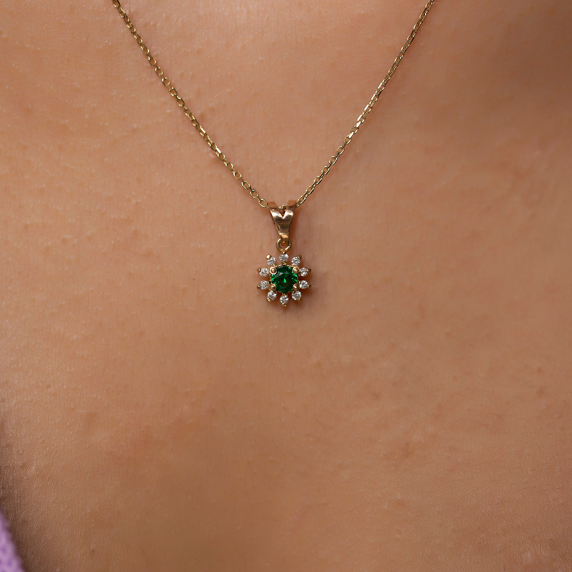 14K Gold Emerald & Diamond Round Necklace – Astra